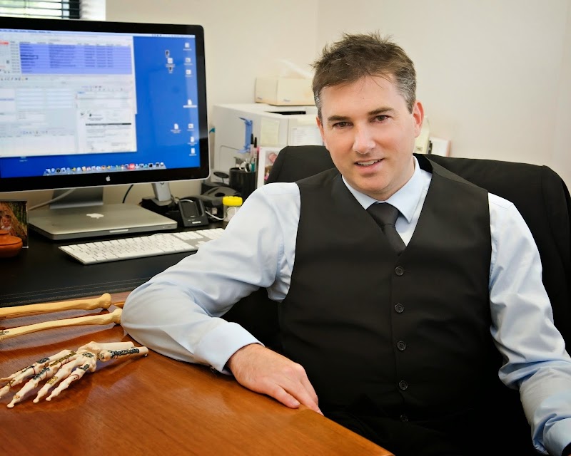 Dr Andrew Myers