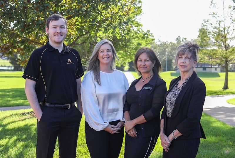 Raine & Horne New Lambton